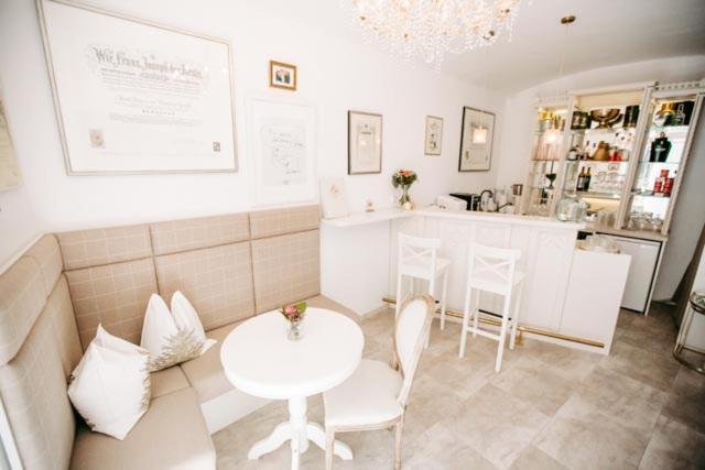 Boutique Hotel Goldenes Lamm Villach Eksteriør billede