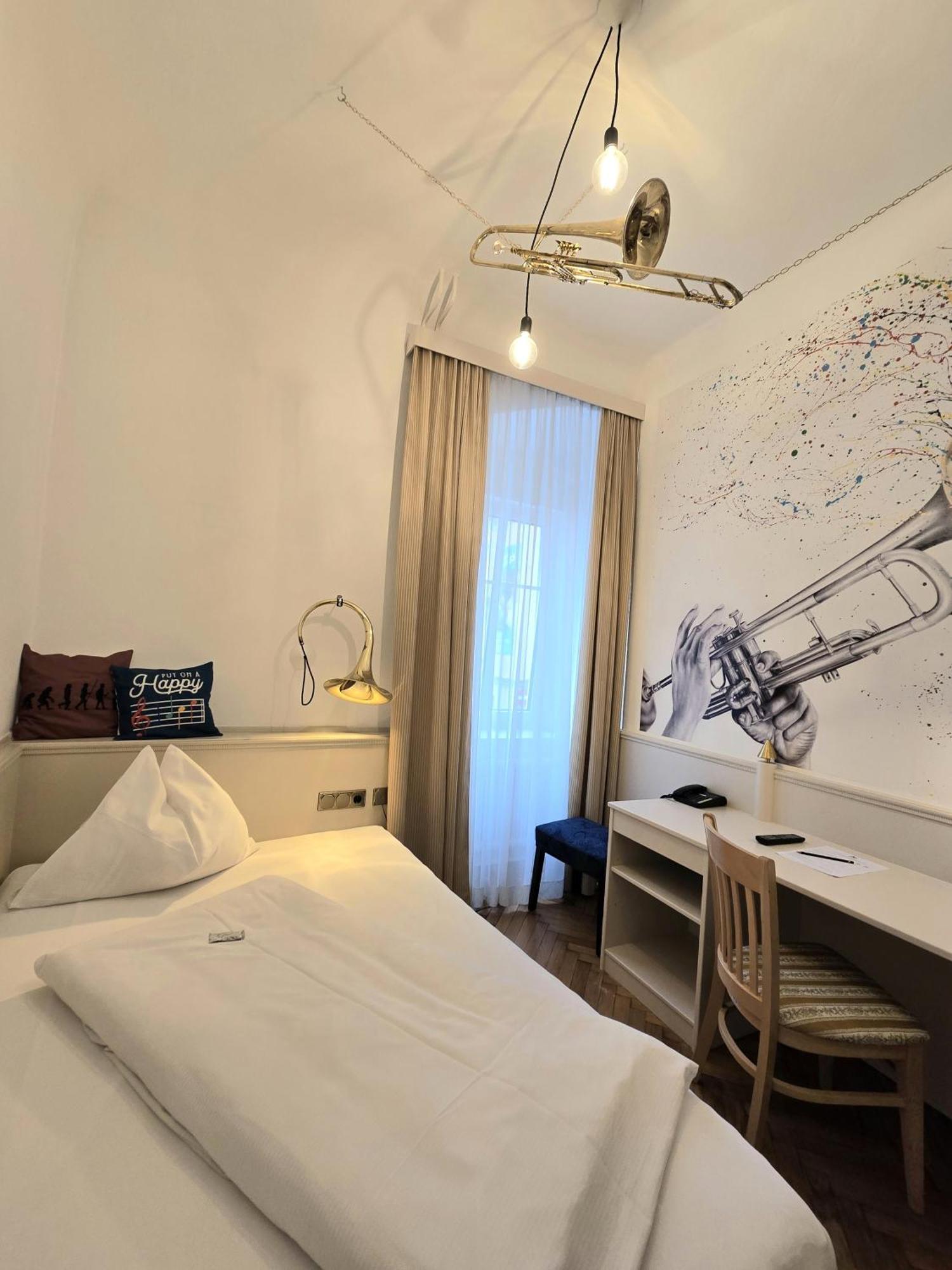 Boutique Hotel Goldenes Lamm Villach Eksteriør billede